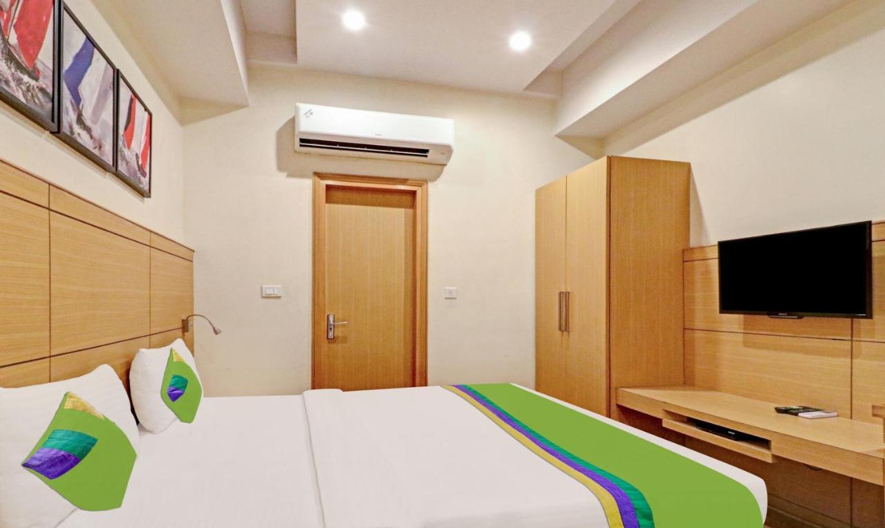 Treebo Galaxy Rooms New Delhi Eksteriør bilde
