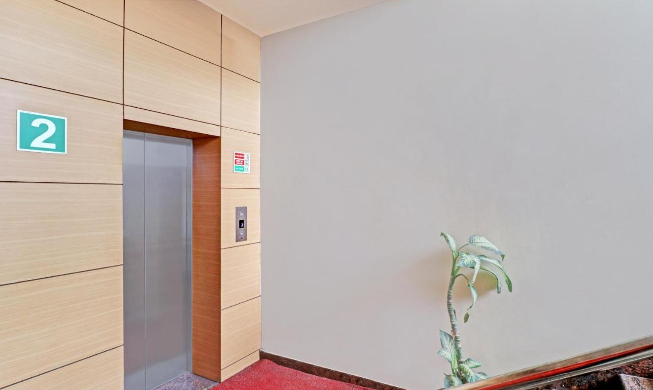 Treebo Galaxy Rooms New Delhi Eksteriør bilde