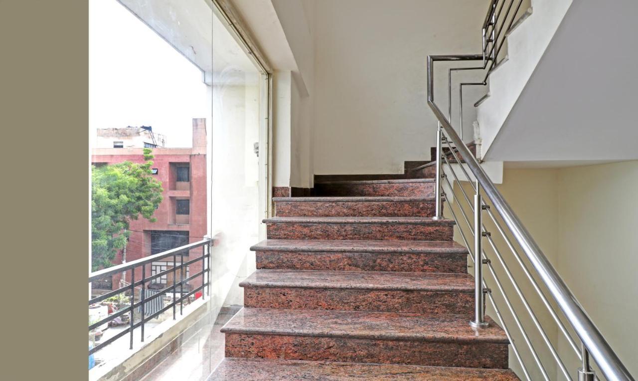 Treebo Galaxy Rooms New Delhi Eksteriør bilde